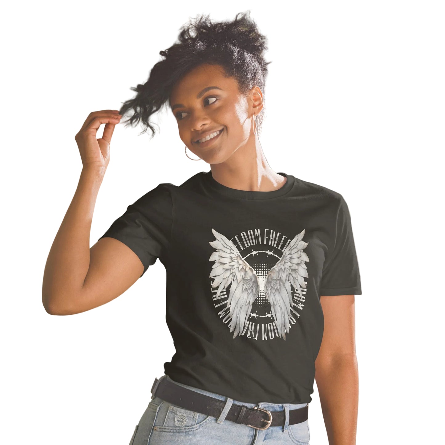 Product mockup, Schwarzes T-Shirt „Freedom“ – mit weißem Flügel-Design - Sabiswelt
