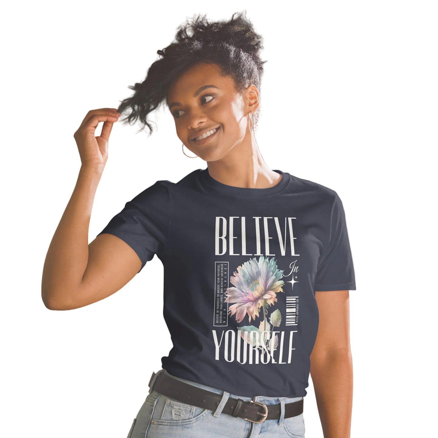 Statement Shirt für Damen mit dem Schriftzug "Believe Yourself" – perfekt für Alltag und Freizeit.