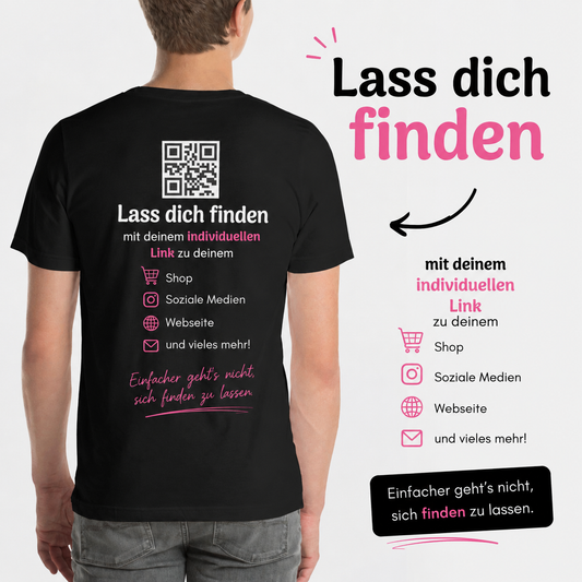 Mann in Rückansicht mit schwarzem QR-Code-T-Shirt „Lass dich finden“ und individuellem Link – Sabiswelt

