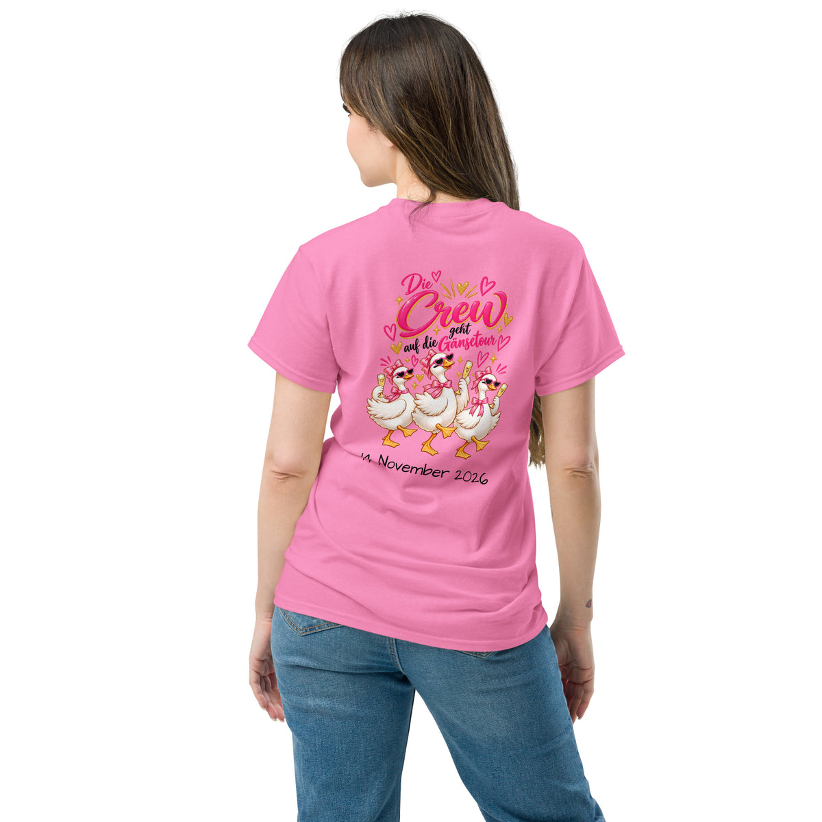 Pimkes JGA Crew T-Shirt mit rosa Gänsetour-Schriftzug, feiernden Gänsen und personalisiertem JGA-Datum als Rückendruck